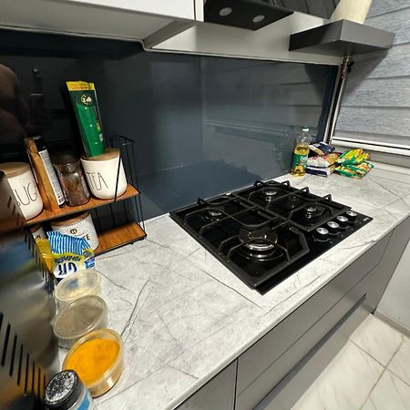 Elegant Escape In City Center Yerevan Ngoại thất bức ảnh