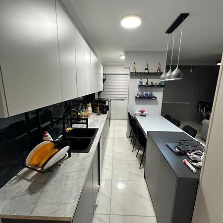 Elegant Escape In City Center Yerevan Ngoại thất bức ảnh